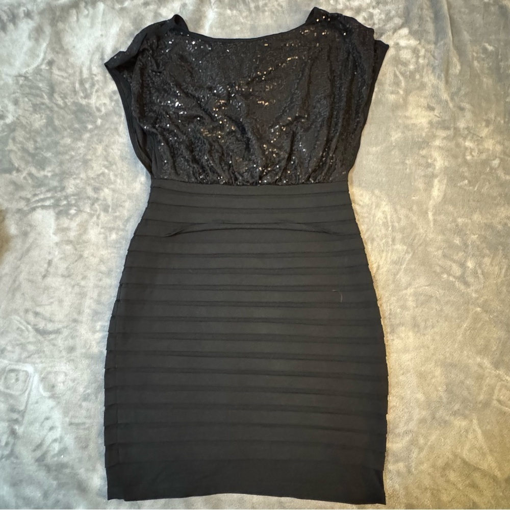 Glamorous Sequined Bodice Mini Dress in Black

#1346